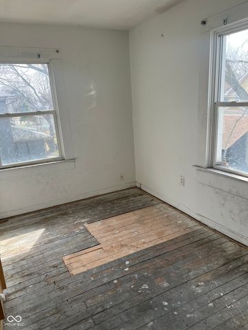 412 N Oakland Avenue, Indianapolis, IN 46201