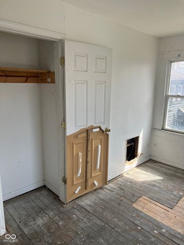 412 N Oakland Avenue, Indianapolis, IN 46201