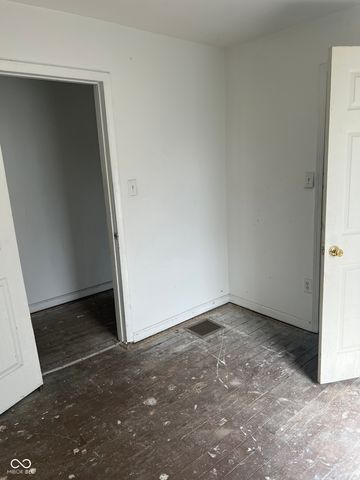 412 N Oakland Avenue, Indianapolis, IN 46201