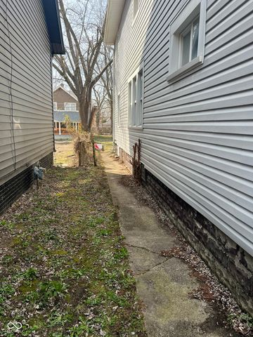 412 N Oakland Avenue, Indianapolis, IN 46201