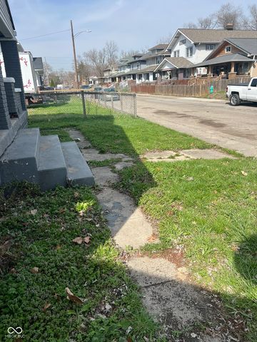 412 N Oakland Avenue, Indianapolis, IN 46201