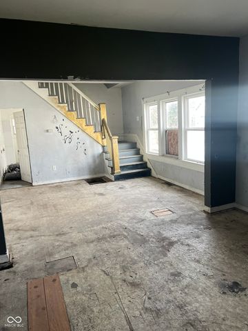 412 N Oakland Avenue, Indianapolis, IN 46201