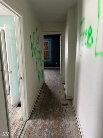 412 N Oakland Avenue, Indianapolis, IN 46201