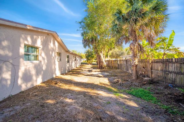 4600 Kelmar Drive, West Palm Beach, FL 33415