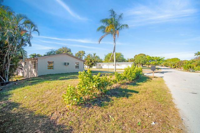 4600 Kelmar Drive, West Palm Beach, FL 33415