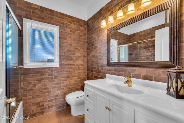 913 N Ocean Avenue, Seaside Park, NJ 08752