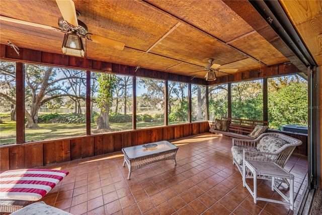 11045 FORT KING ROAD, Dade City, FL 33525