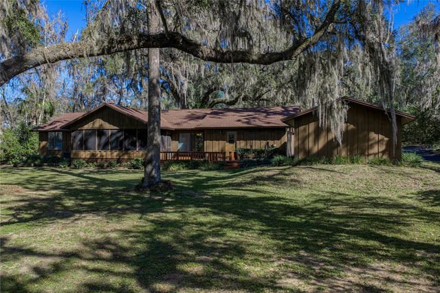 11045 FORT KING ROAD, Dade City, FL 33525