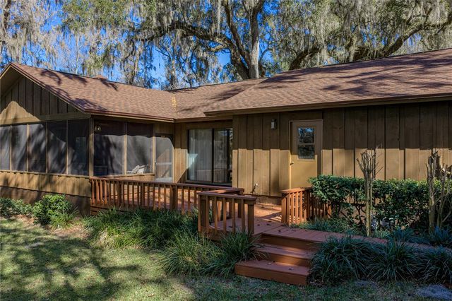 11045 FORT KING ROAD, Dade City, FL 33525