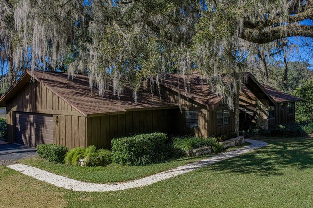 11045 FORT KING ROAD, Dade City, FL 33525