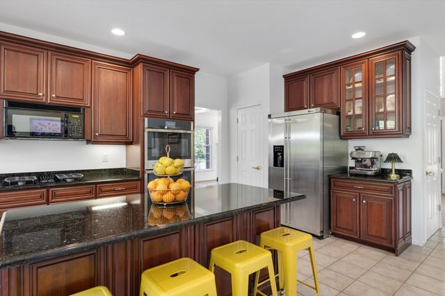 2897 Riverside Drive, Orion Charter Twp, MI 48359