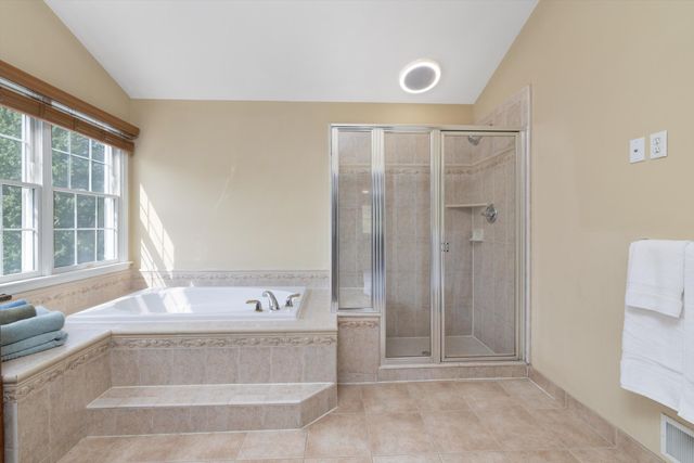 2897 Riverside Drive, Orion Charter Twp, MI 48359