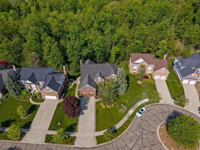 2897 Riverside Drive, Orion Charter Twp, MI 48359