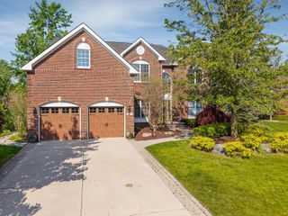 2897 Riverside Drive, Orion Charter Twp, MI 48359
