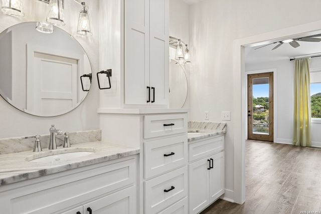2042 COLLEEN DR, Canyon Lake, TX 78133