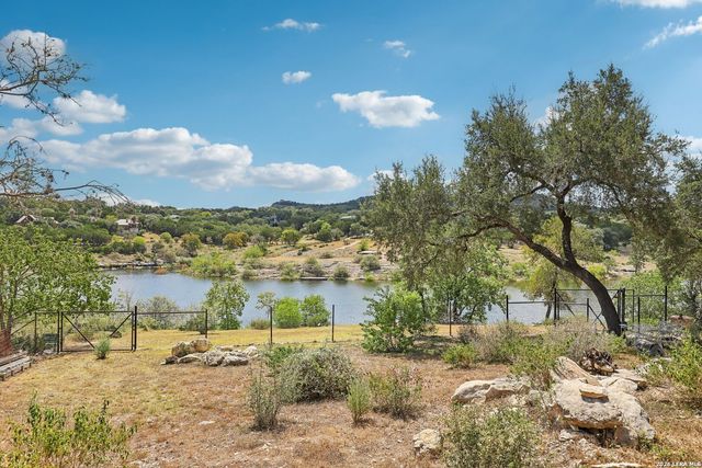 2042 COLLEEN DR, Canyon Lake, TX 78133