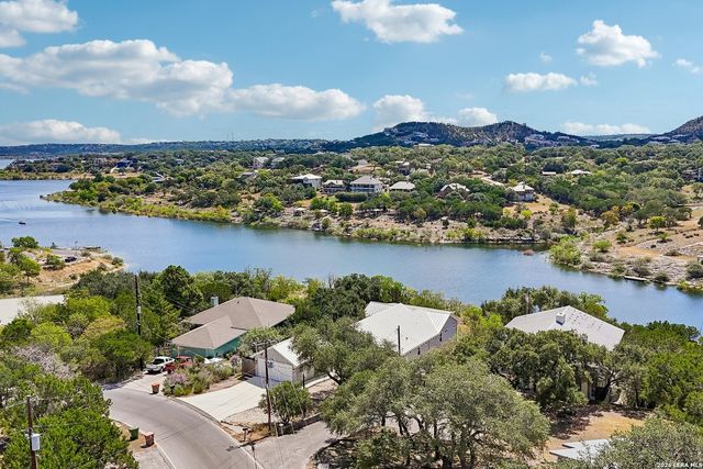 2042 COLLEEN DR, Canyon Lake, TX 78133