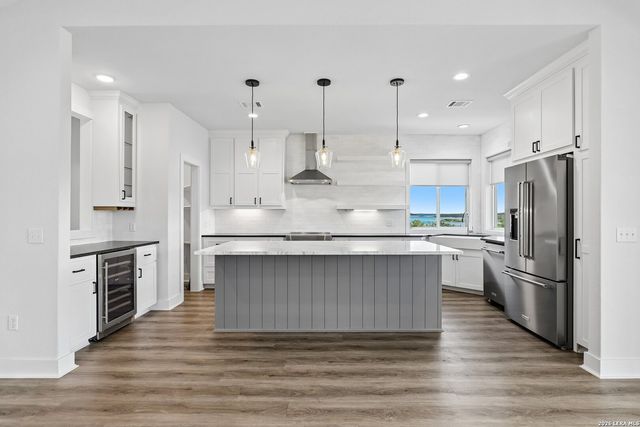 2042 COLLEEN DR, Canyon Lake, TX 78133