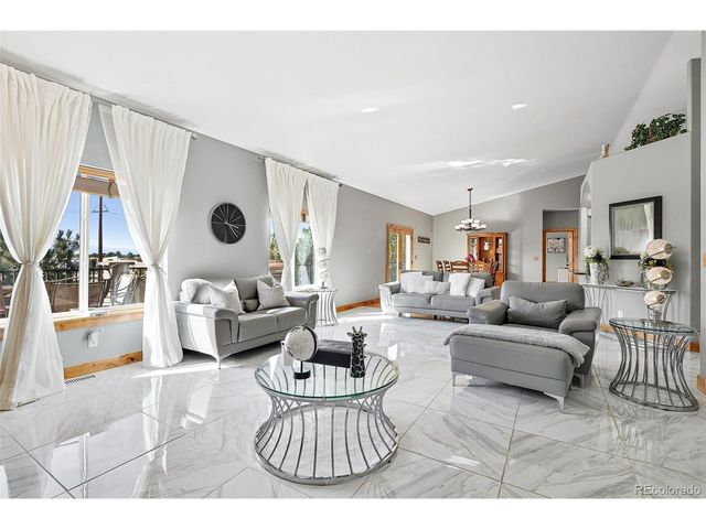 127 Corvette Ct, Fort Lupton, CO 80621