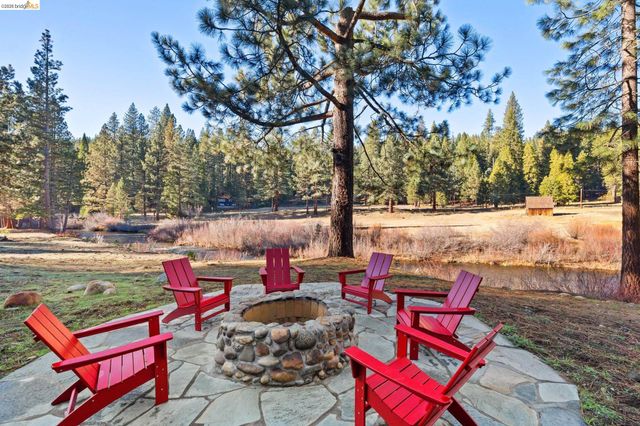 31631 Old Strawberry Rd, Strawberry, CA 95375