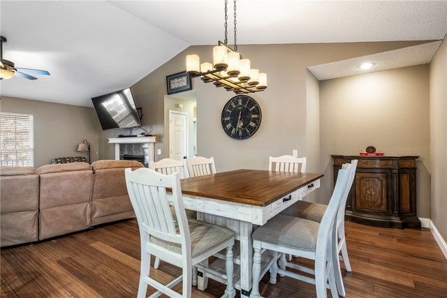 99 Argyll Drive, Bella Vista, AR 72715