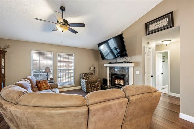 99 Argyll Drive, Bella Vista, AR 72715