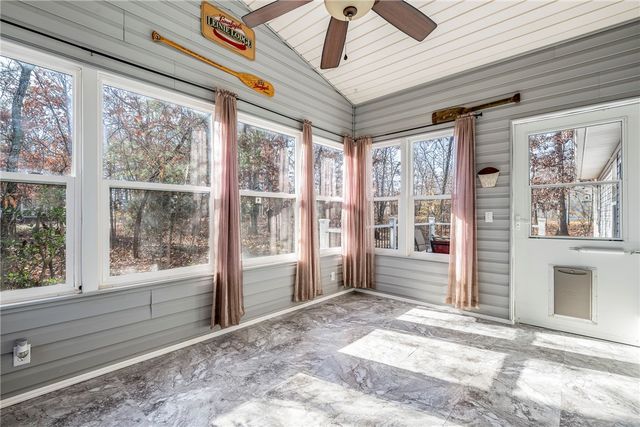 99 Argyll Drive, Bella Vista, AR 72715