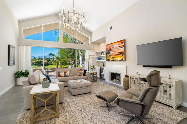 39 La Costa Drive, Rancho Mirage, CA 92270