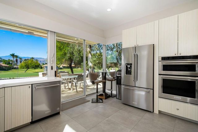 39 La Costa Drive, Rancho Mirage, CA 92270