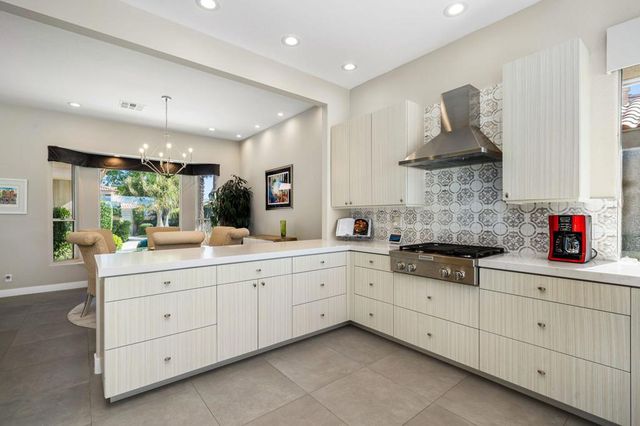 39 La Costa Drive, Rancho Mirage, CA 92270