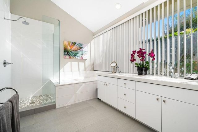 39 La Costa Drive, Rancho Mirage, CA 92270