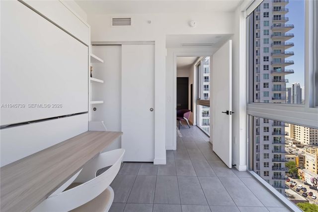 227 NE 2nd St 2506, Miami, FL 33132