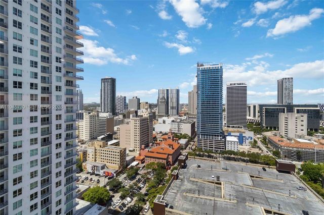 227 NE 2nd St 2506, Miami, FL 33132