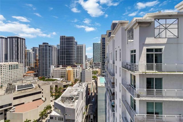 227 NE 2nd St 2506, Miami, FL 33132