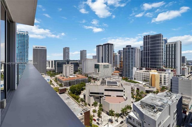 227 NE 2nd St 2506, Miami, FL 33132