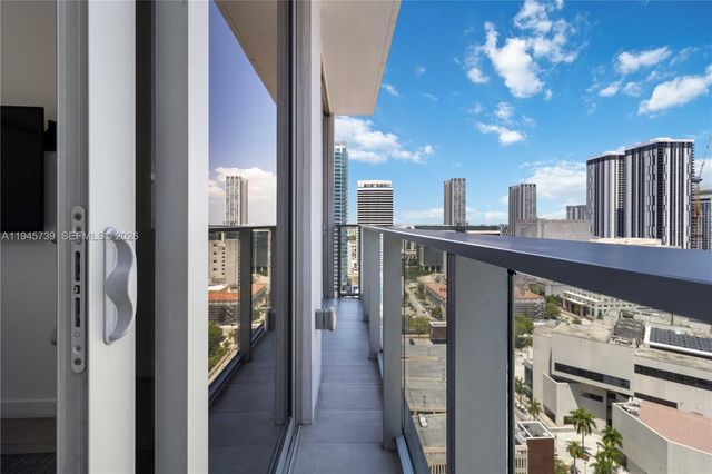 227 NE 2nd St 2506, Miami, FL 33132