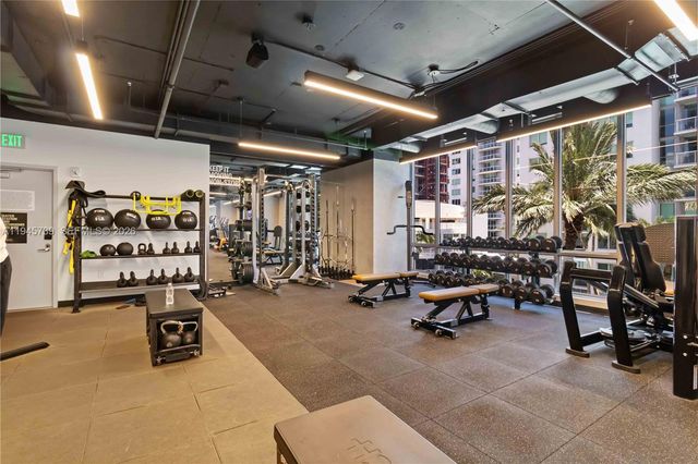 227 NE 2nd St 2506, Miami, FL 33132