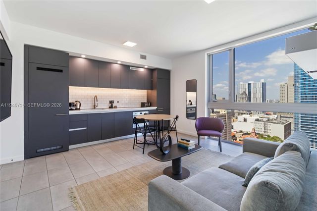 227 NE 2nd St 2506, Miami, FL 33132