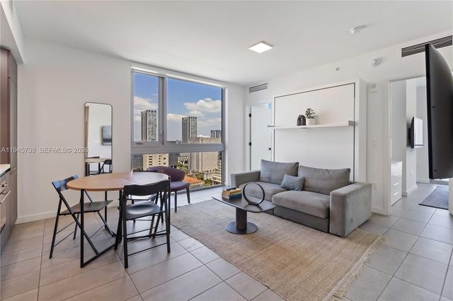 227 NE 2nd St 2506, Miami, FL 33132