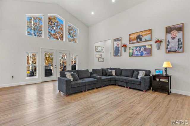 1903 Glenn Court, Lake Sherwood, MO 63357