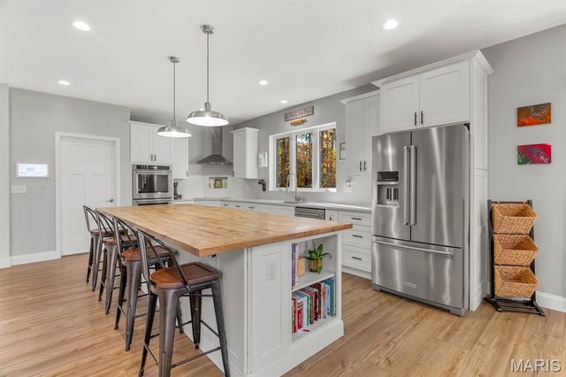 1903 Glenn Court, Lake Sherwood, MO 63357