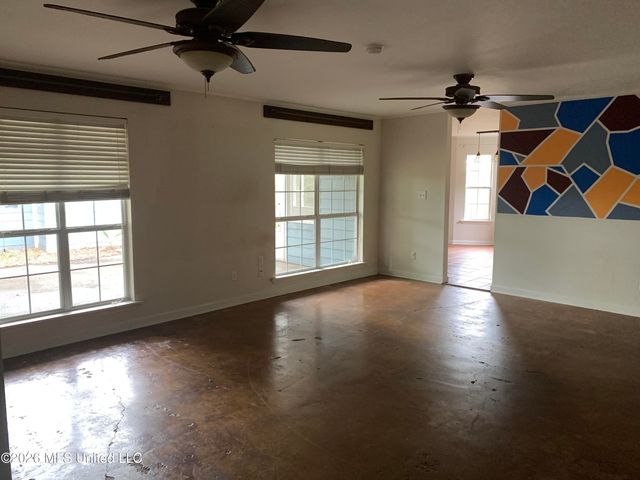 606 Beyer Drive, Bay Saint Louis, MS 39520