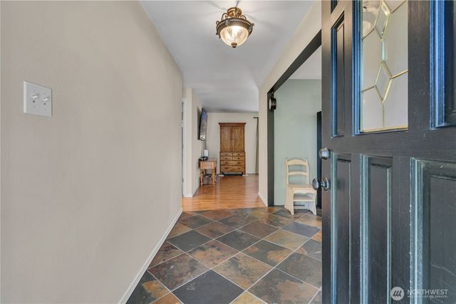 2011 S 292nd Street, Federal Way, WA 98003