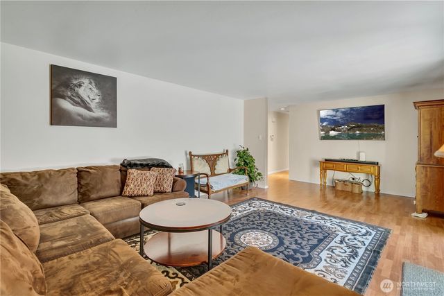 2011 S 292nd Street, Federal Way, WA 98003