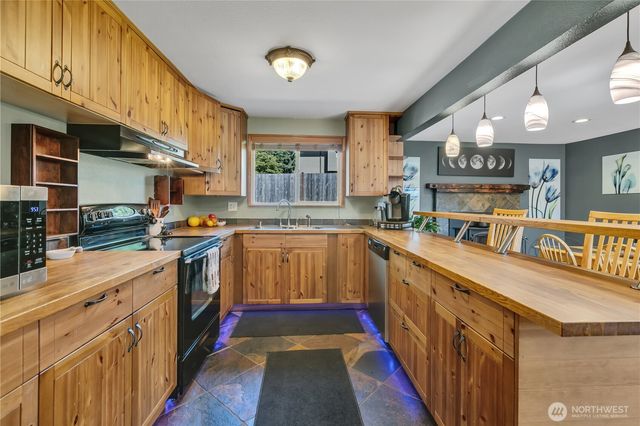 2011 S 292nd Street, Federal Way, WA 98003