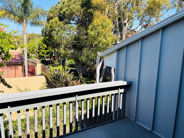 16982 Pacific Coast, Huntington Beach, CA 92649