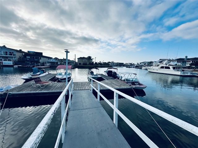 16982 Pacific Coast, Huntington Beach, CA 92649