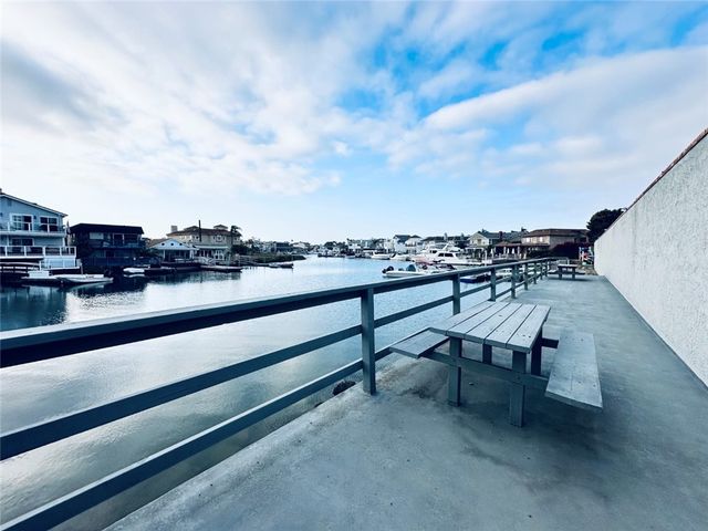16982 Pacific Coast, Huntington Beach, CA 92649