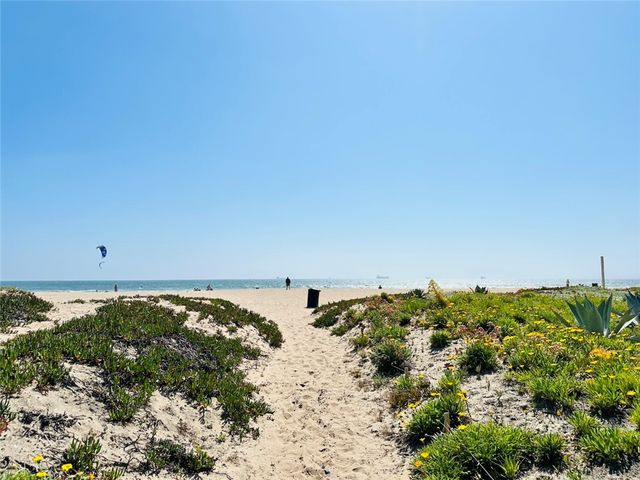 16982 Pacific Coast, Huntington Beach, CA 92649