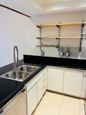 16982 Pacific Coast, Huntington Beach, CA 92649